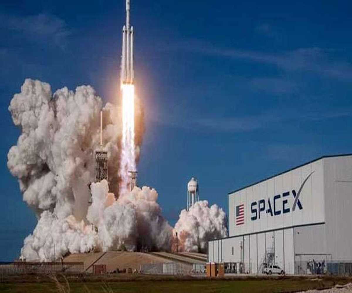 मानवरहित स्पेसएक्स ड्रैगन कार्गो आईएसएस में पहुंचा